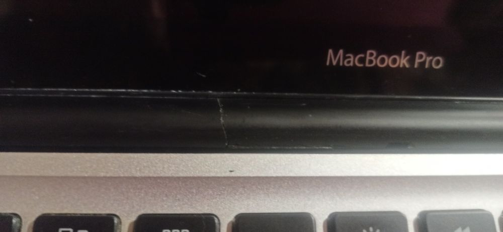 Sprzedam zamienięMacbook Pro dwa dyski