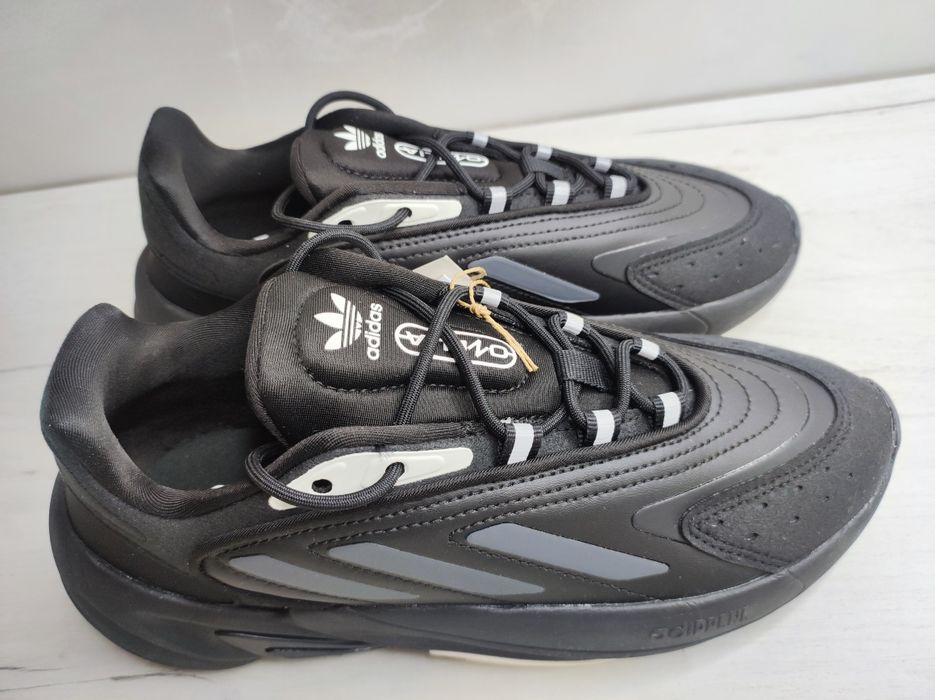 Кросівки adidas  ozelia originals