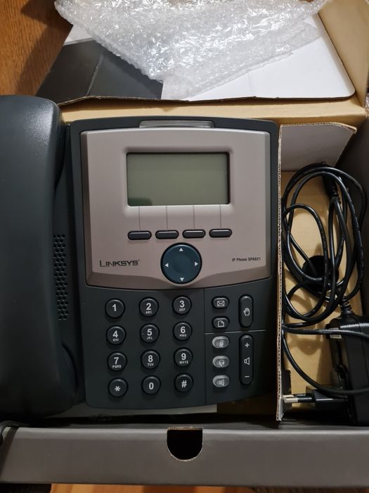 Telefone fixo de ligar à internet.
Completamente novo e sem uso n