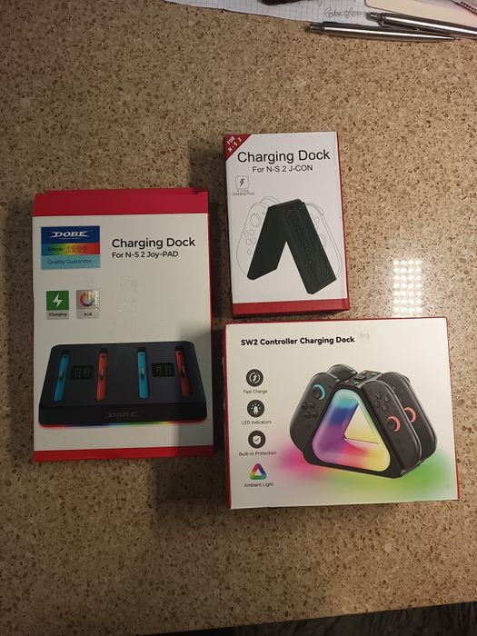 Зарядные станции  для контроллеров Nintendo Switch.