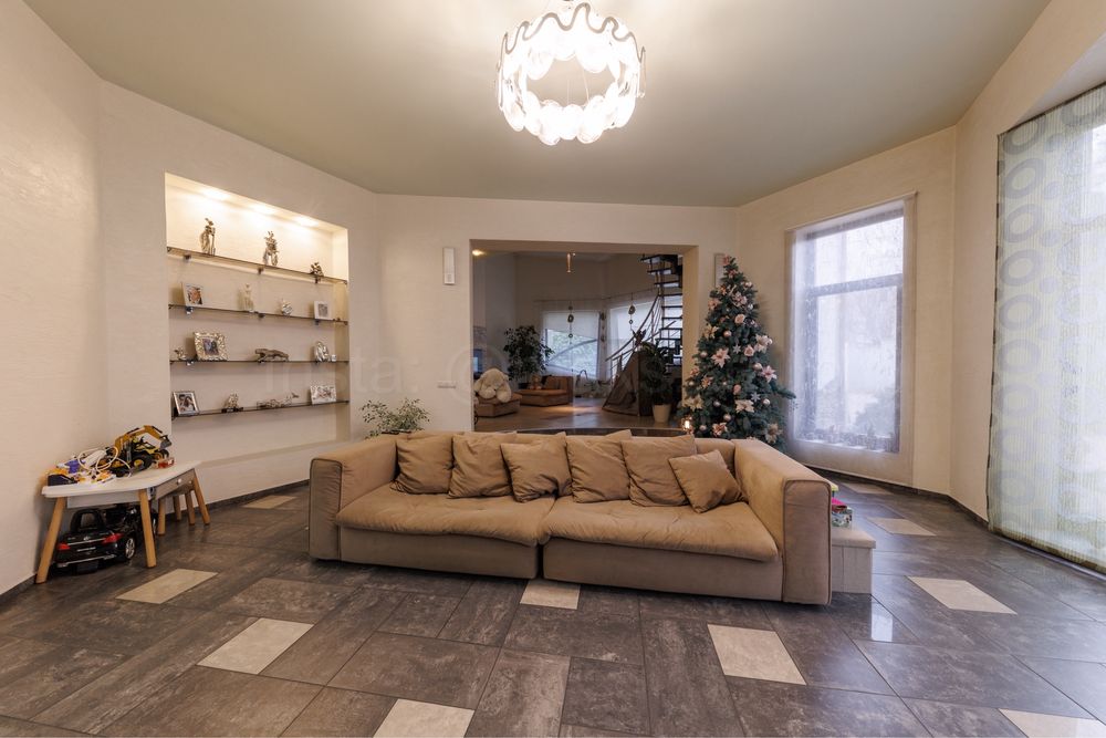 Продаж будинку з газом/Ужгород/380 м2/Без комісії