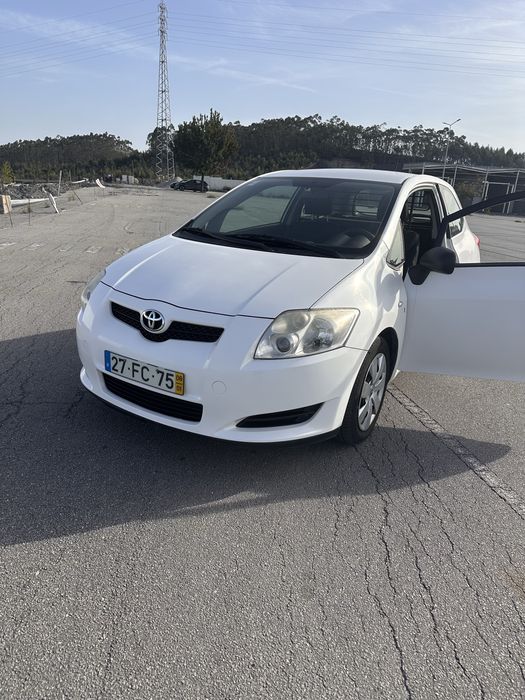 Toyota Auris d4d comercial