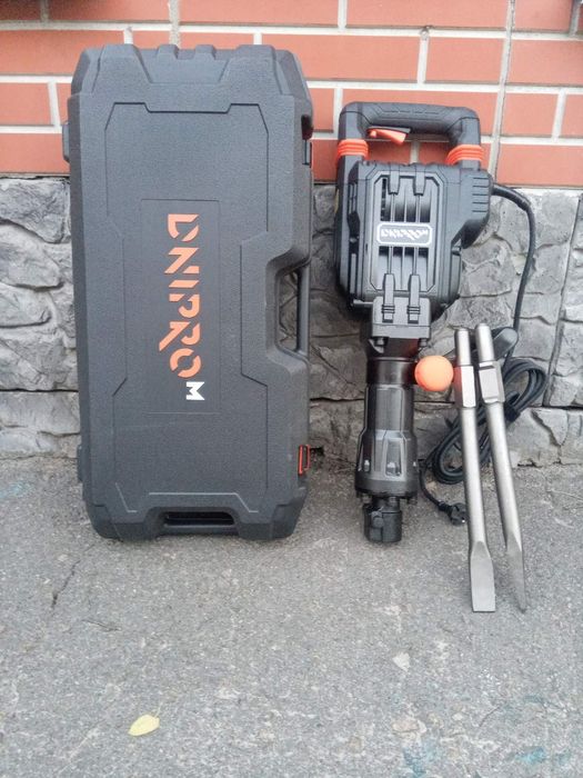 Прокат отбойного молотка