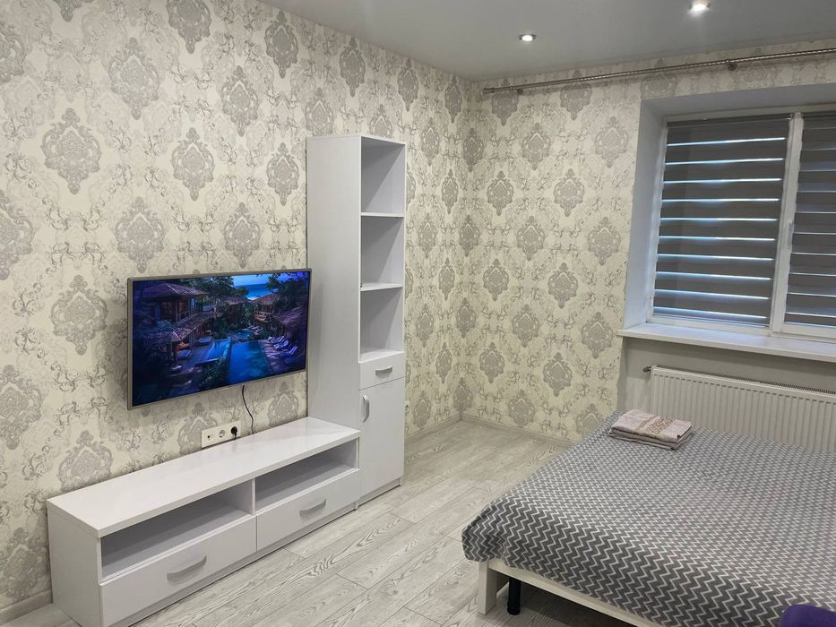 Квартира подобово карамель