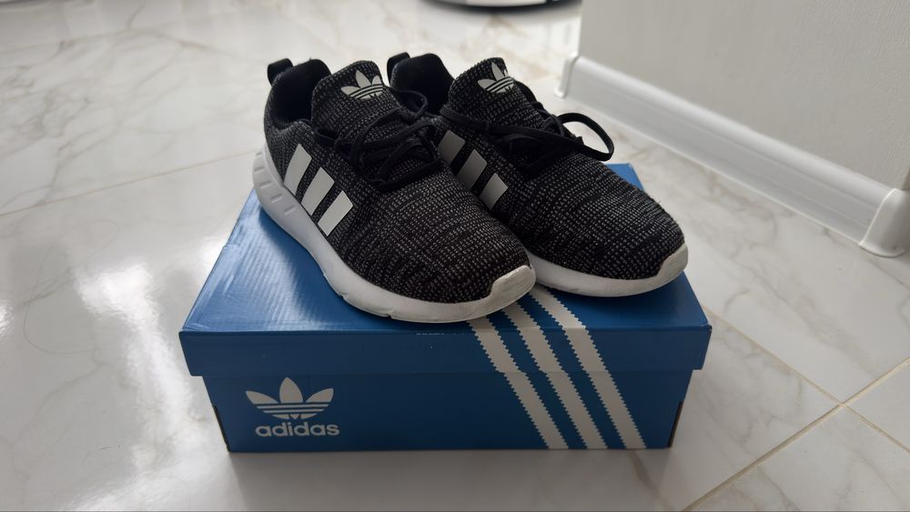 Кроссовки Adidas оригинал