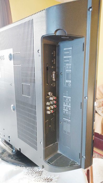 TV SHARP 32" LCD +dekoder