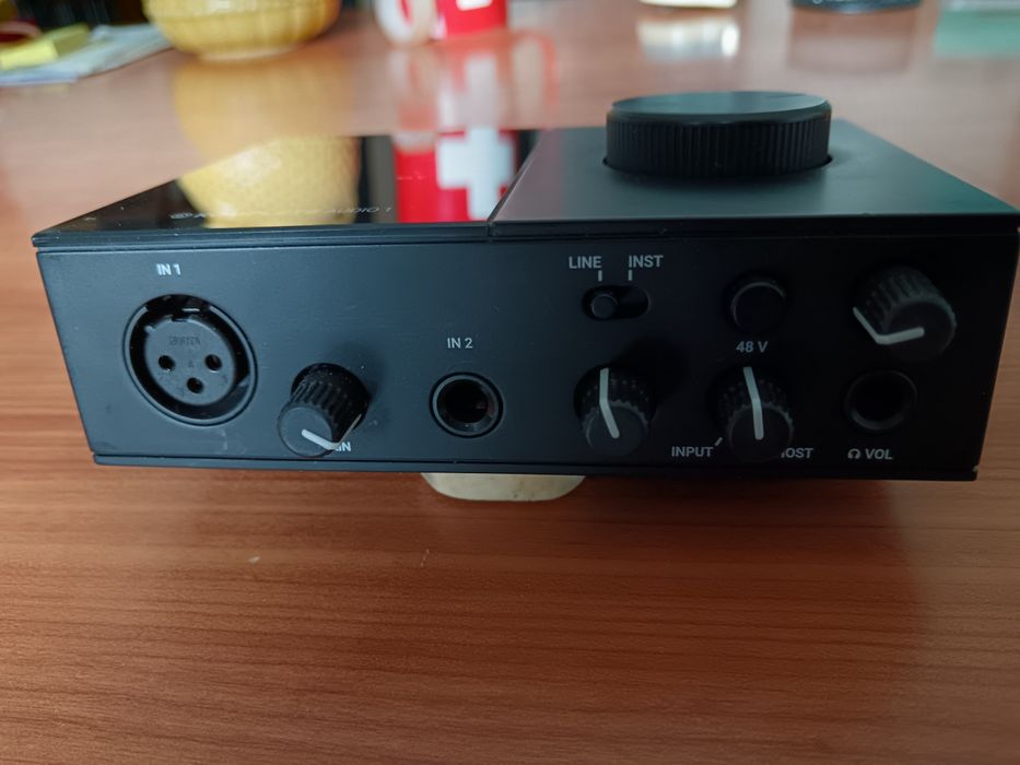 Placa de som Native instruments komplete 1  b