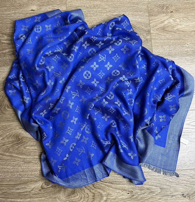 Продам бомбезний шарф LOUIS VUITTON