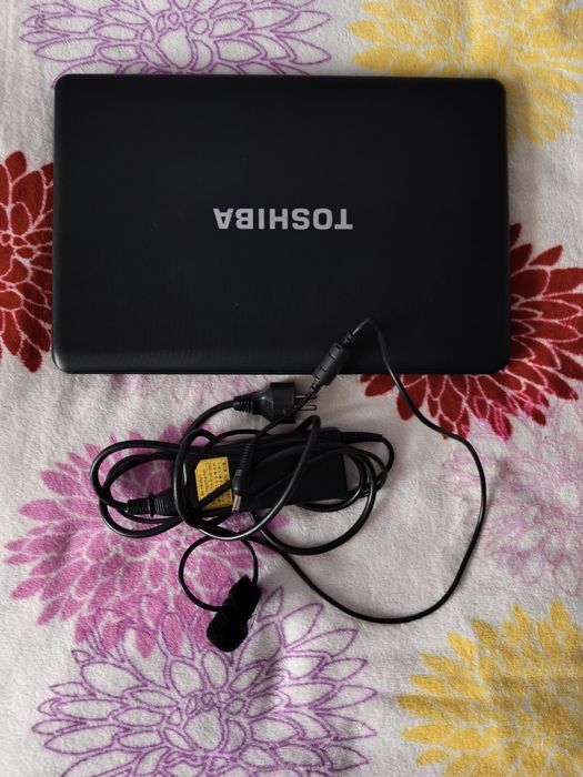 TOSHIBA Satellite Pro C660-1CR 8 GB RAM SSD 120GB WIN 11 Pro!