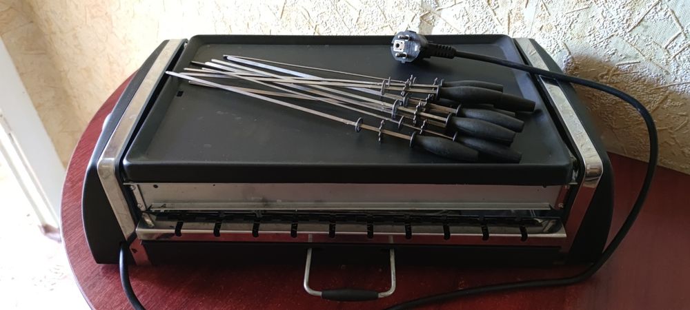 Электрошашлычница 3/1, *Vilgrand*.