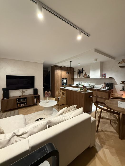 Klecina Mieszkanie 70m2, z ogródkiem ogródek 50m2 wysoki standard