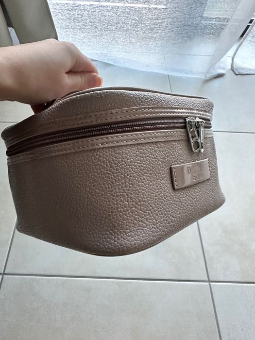 Велика сумка для косметики DKNY +подарунки до замовлення