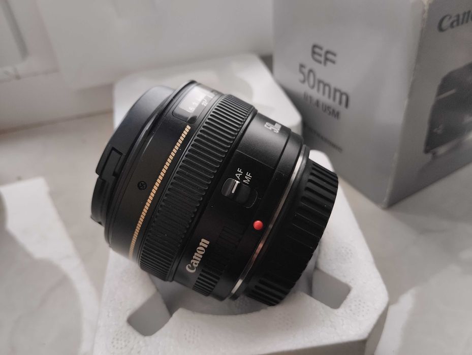 Объектив Canon EF 50mm f/1.4 USM