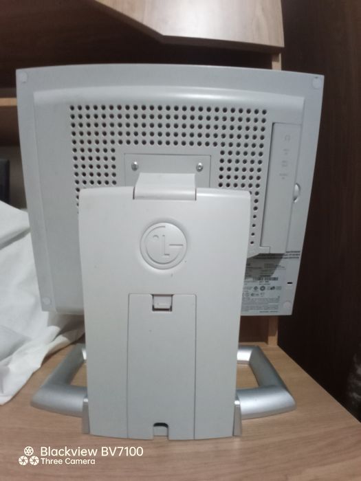 Продам монітор LG Flatron LCD 568LM