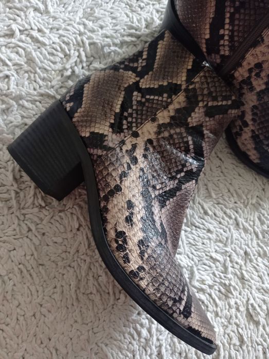 Боти Казаки KENNEL