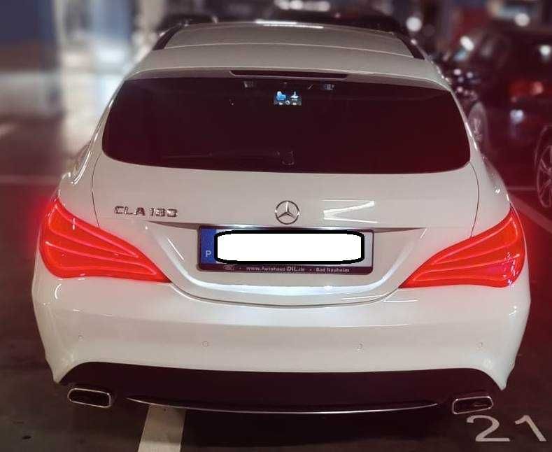 Mercedes-Benz CLA 180 Shooting Brake Style (122cv)