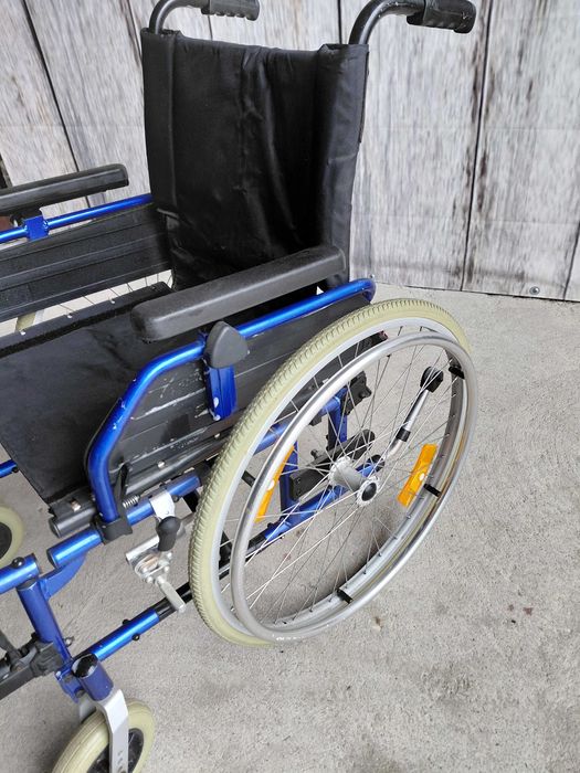 wózek inwalidzki /  966