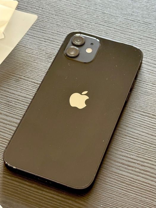 iPhone 12 64GB Preto