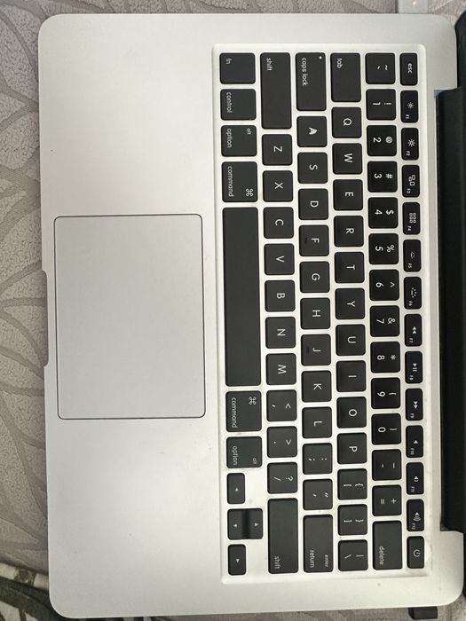 MACBOOK PRO 13” Mac iOS Prata