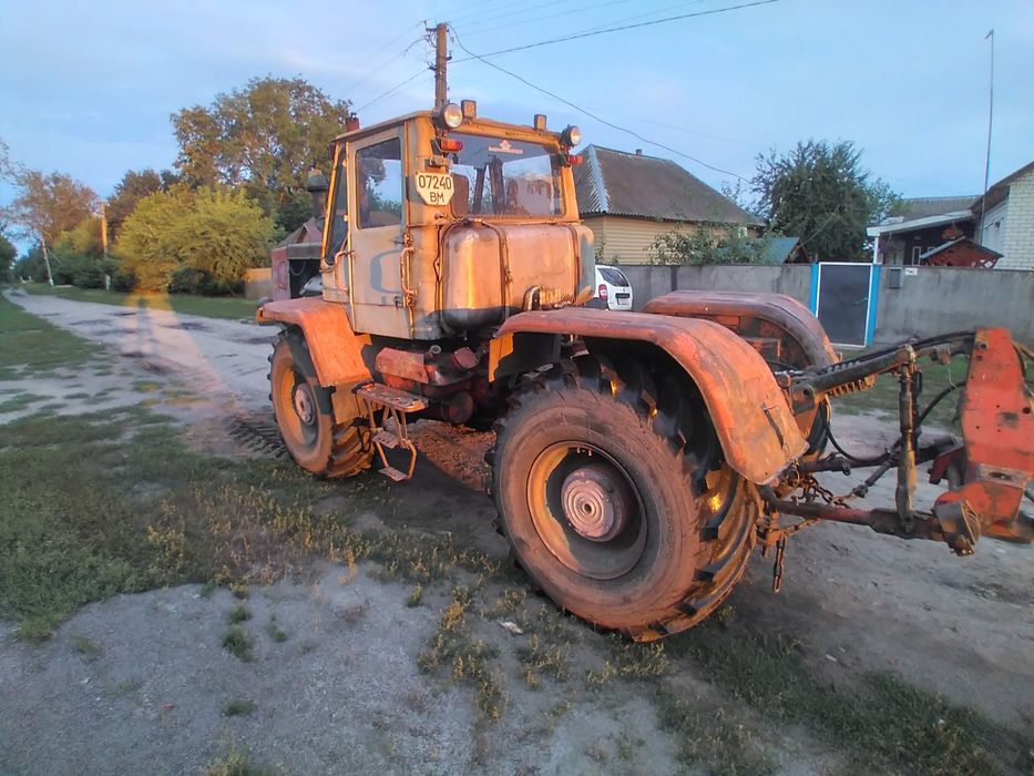 Продам Т 150 разом з оборотним плугом Kuhn 4+1