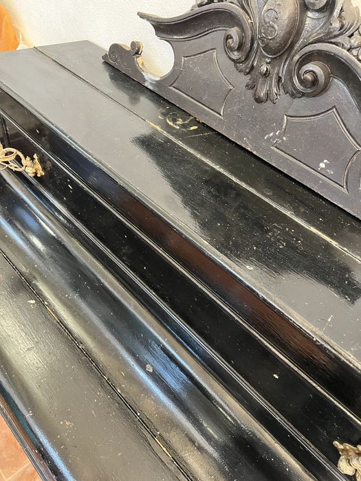 Piano vertical antigo A. Dumas Fils & Cie – Para restauro
