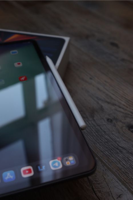 iPad Pro 12.9 (5th Generation) Wi-Fi 2TB Space Gray