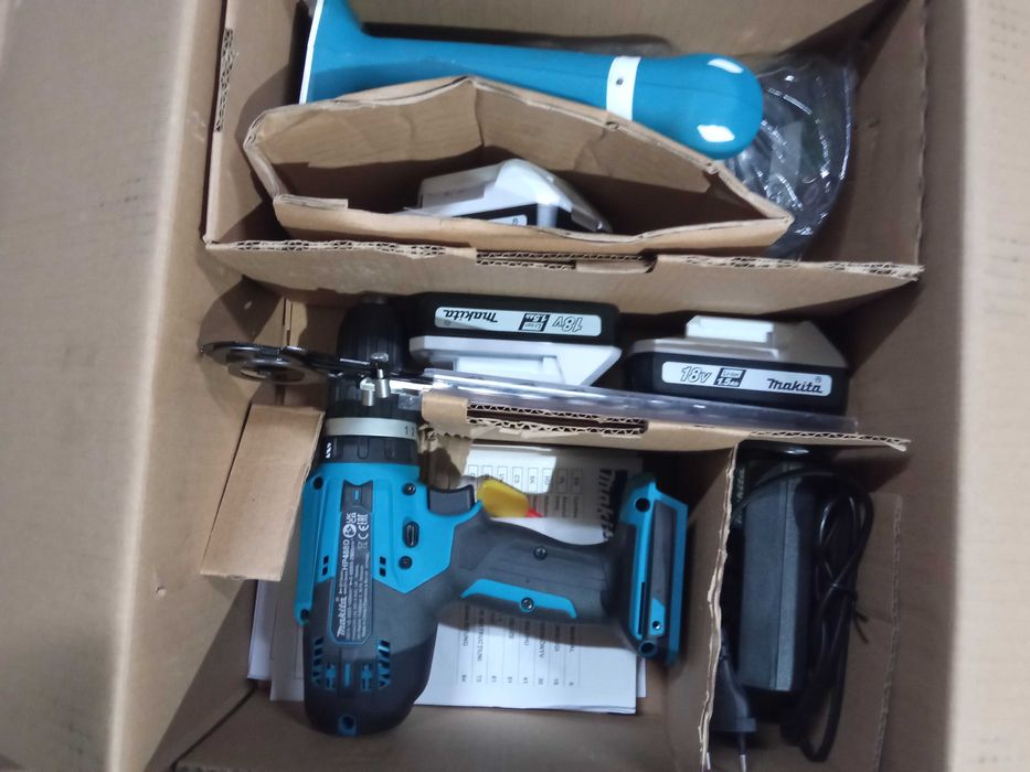 Wkrętarka Makita Plus Zestaw Nożyc DK18B56Y