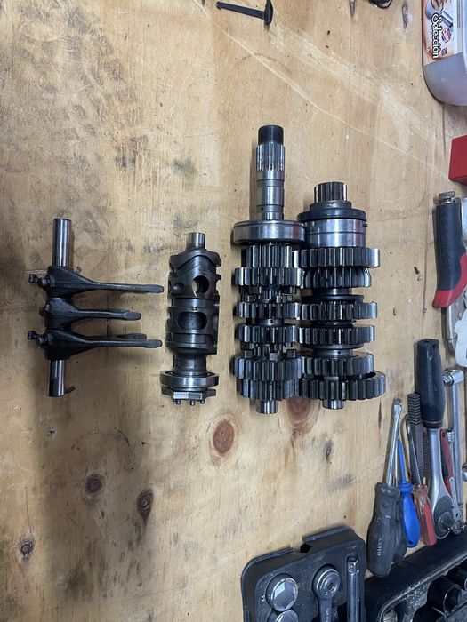 Caixa cbr 600 rr ‘05 PC37