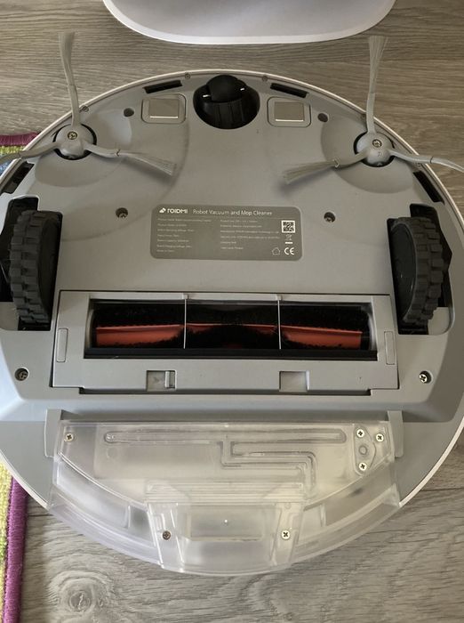 Odkurzacz robot autamatyczny ze stacja