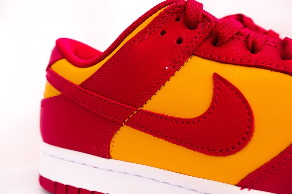 Nike dunk midas gold novo