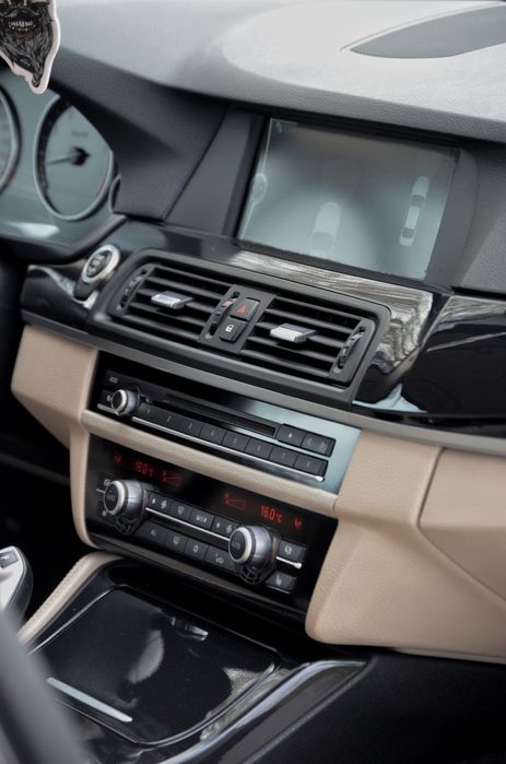 Продаю машину BMW F10