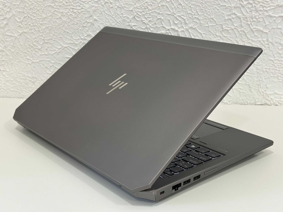 Ігровий HP ZBook 15 G5/15.6/6(12)ядра/i7-8850H/16gb/256gbSSD/P1000 4GB