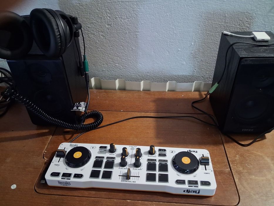 Hercules DJ Setup462749373469839367