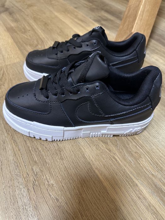 кросівки дитячі Nike демі р.35 -22,5 см нові