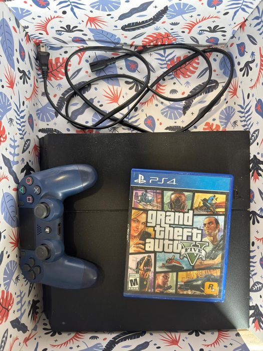Play station 4 GTA 5 GAME