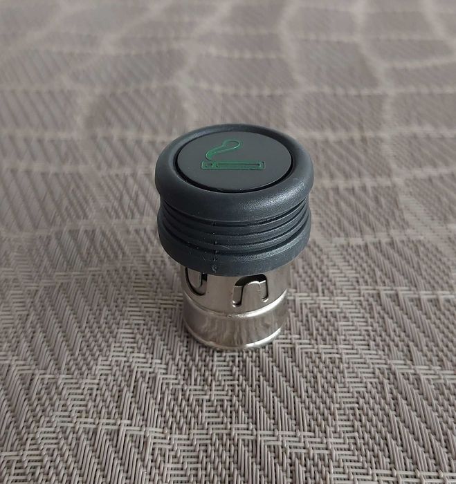 Isqueiro Fiat de 12V