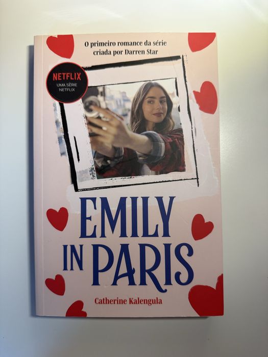 Livro “Emily in Paris”
