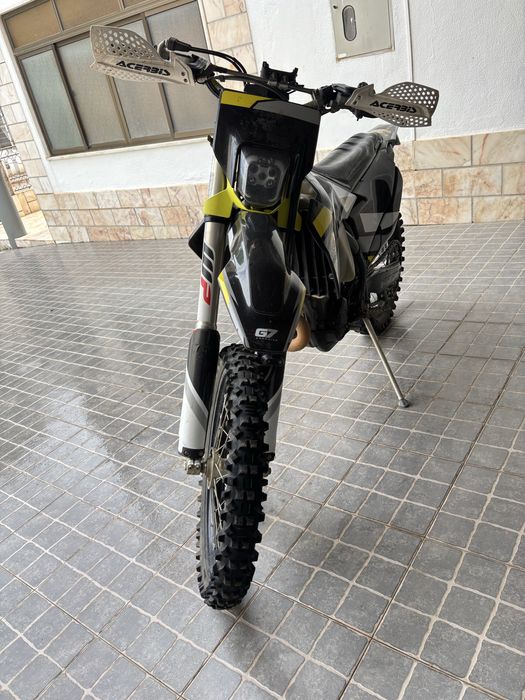 Husqvarna FE 450 ano 2022