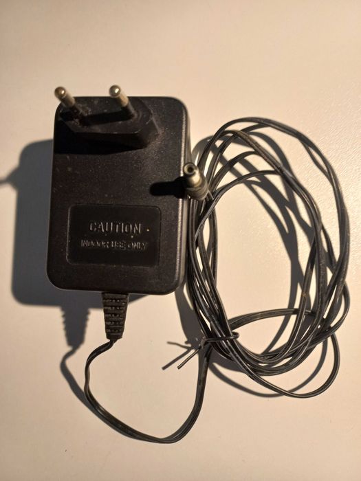 Fonte de Alimentação 220V/12V DC 900mA