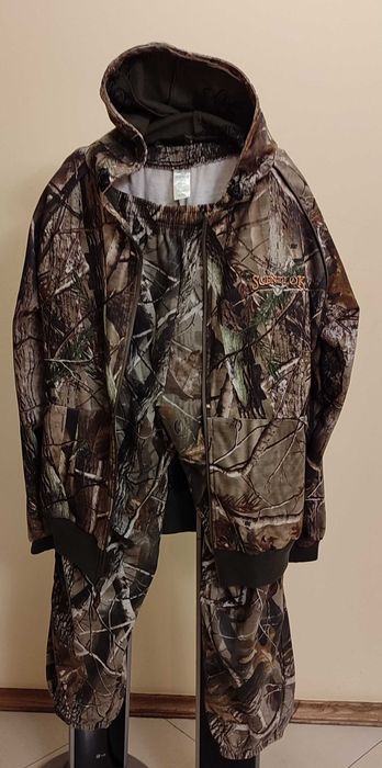 Камуфляжний  костюм