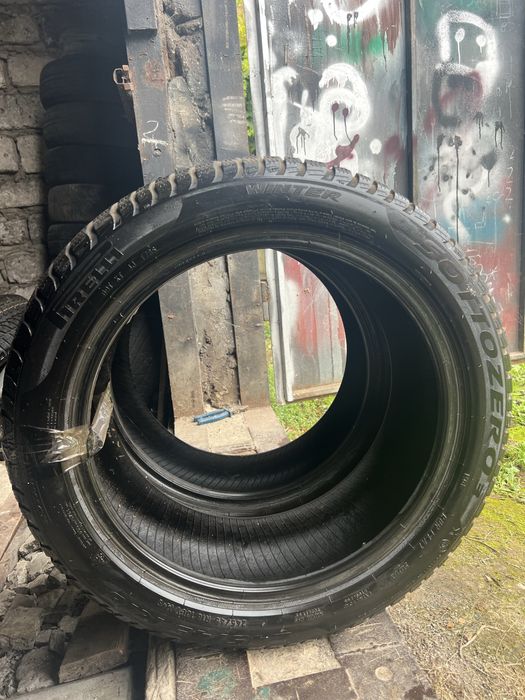 Шини бу 245/45 R18 Pirelli Sottozero 3  Пара Зима