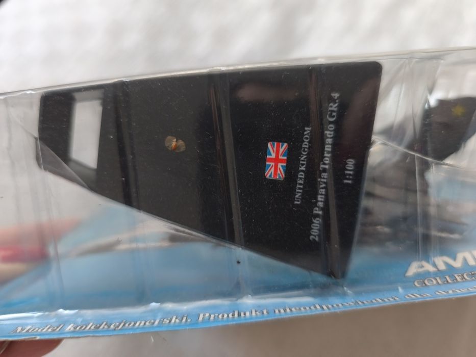 Samolot kolekcjonerski model Panavia Tornado  GR.4 AmerCom