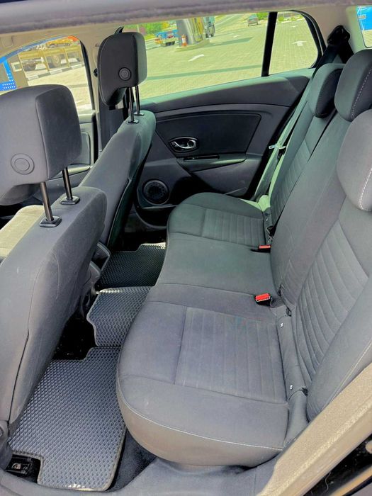 Renault Megane 1.5 dCi АВТОМАТ 2015 год