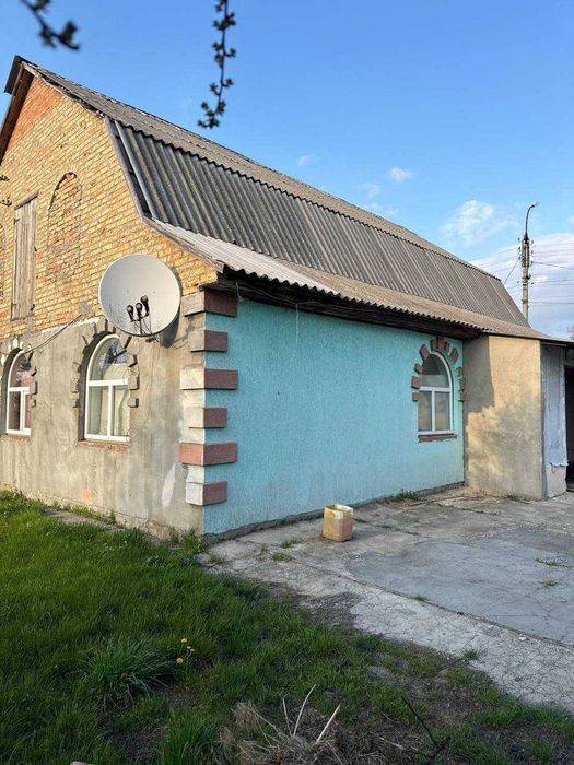Продаж  житлового будинку в Чигирині. Можливо і під бізнес.