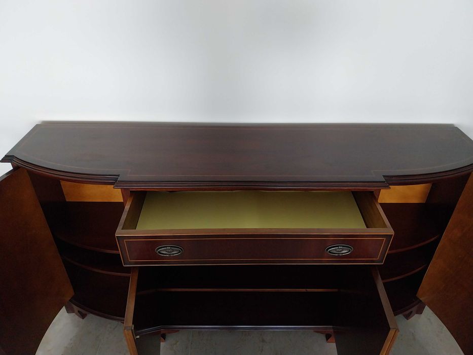 Consola com 180cm em mógno