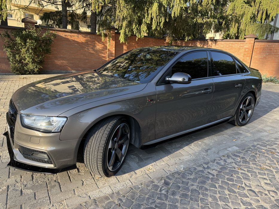 Продам Audi A4 B8