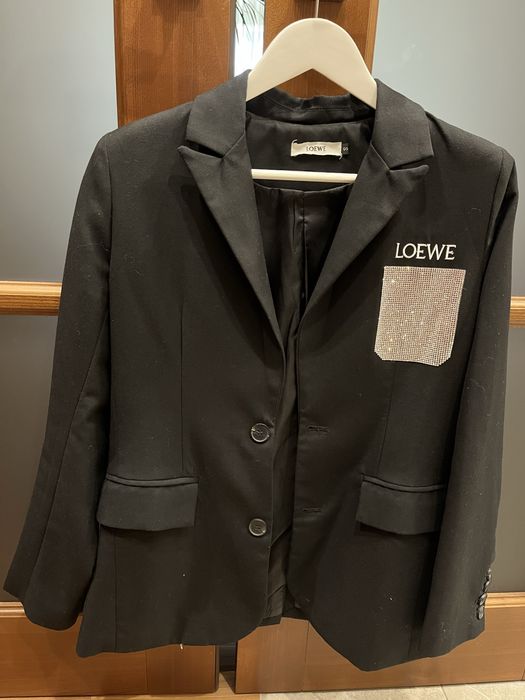 Стильний жіночий піджак LOEWE