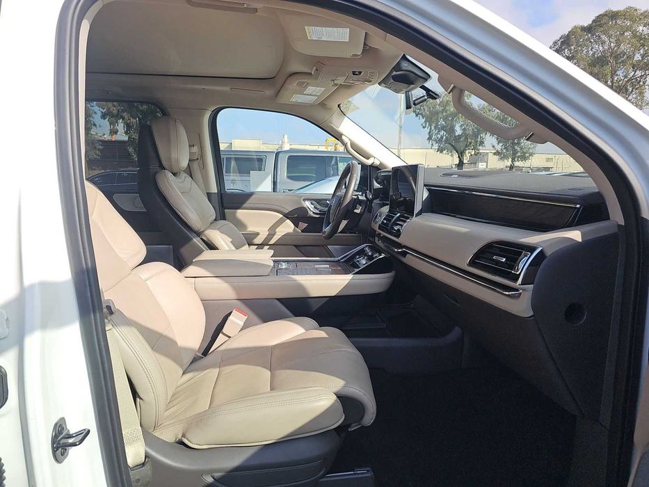 Lincoln Navigator Reserve 2023 линкольн