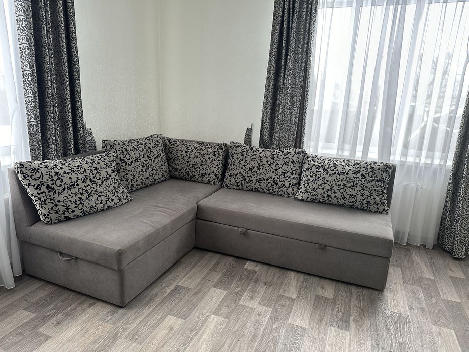 Диван кутовий / розкладний