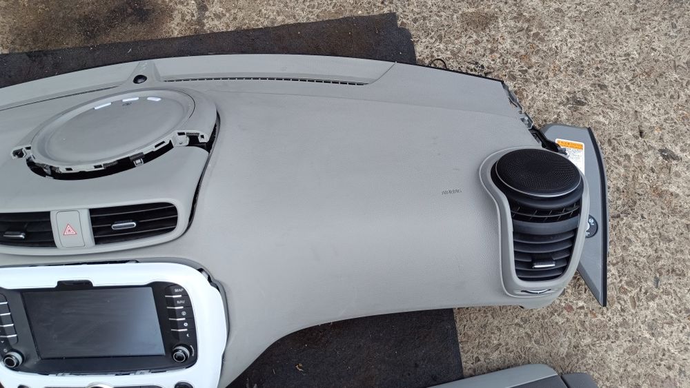 Консоль торпеда Kia Soul EV 2017р 97350-b2100